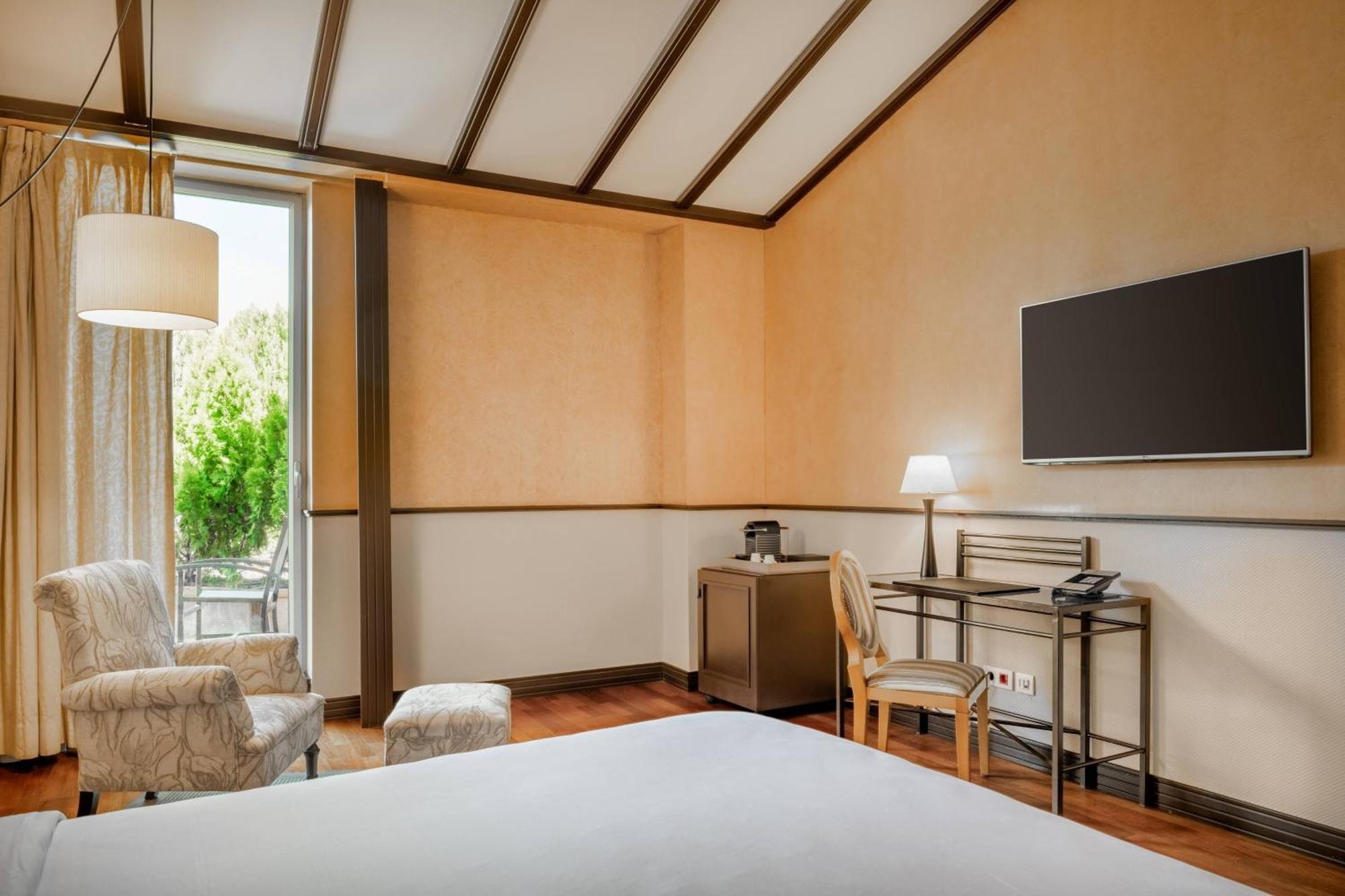 Ac Hotel Ciudad De Tudela By Marriott Εξωτερικό φωτογραφία