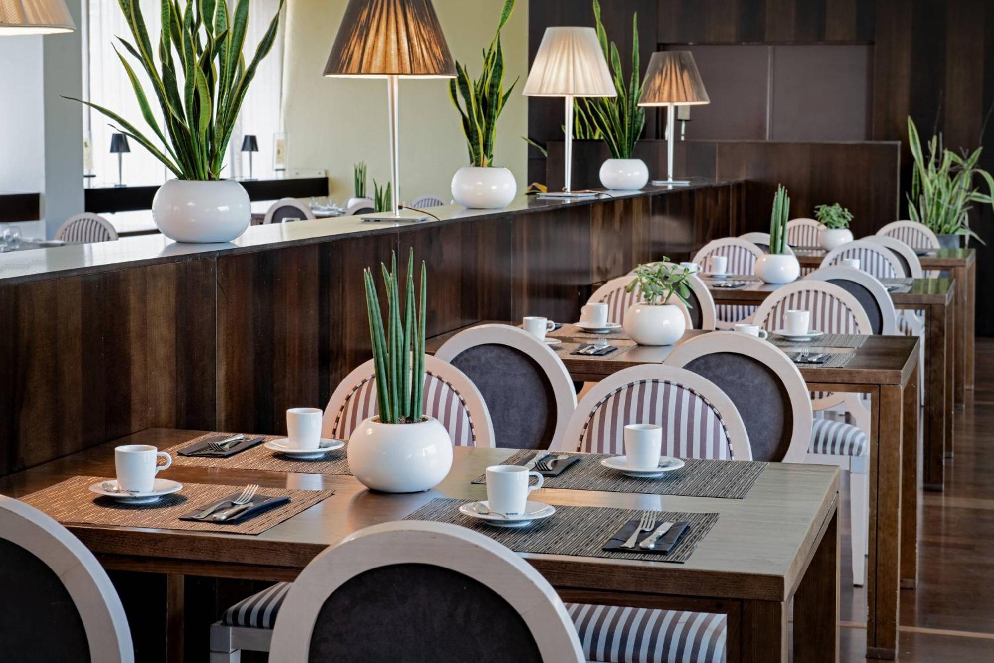 Ac Hotel Ciudad De Tudela By Marriott Εξωτερικό φωτογραφία